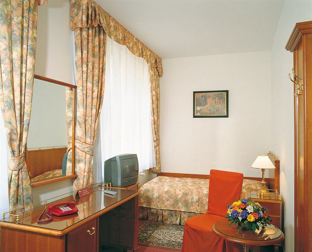Otel Melantrich Old Town Prag